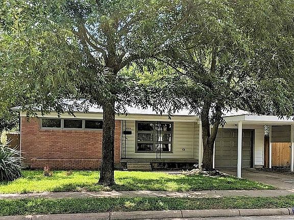 2nd image of 4904 Stephanie Dr