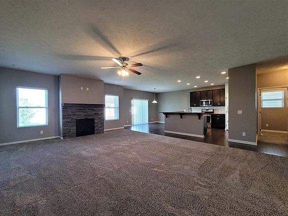 2nd image of 7806 S 194th Ave
