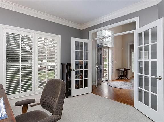 3rd image of 5816 NW Hickory Pl