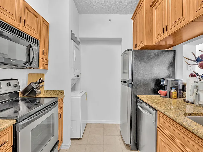 4216 Tuscany Way #4216 — Photo 11