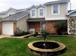 212 Stanyon Ln, Bloomingdale, IL 60108