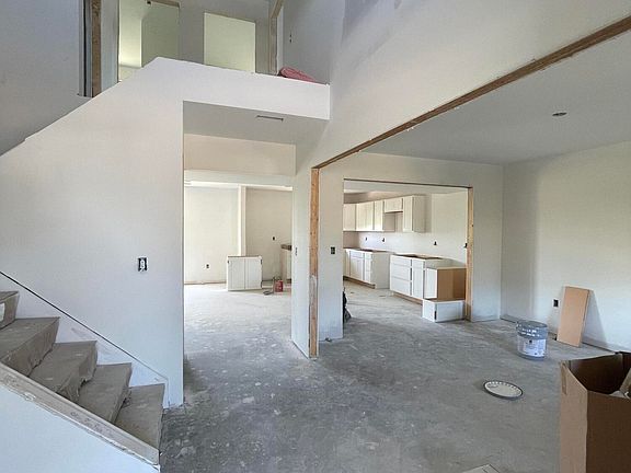 4th image of 5005 Bentwood Ct
