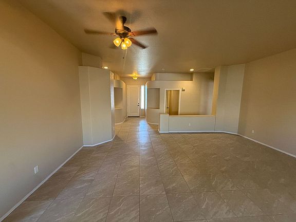 3rd image of 3260 E Isabella Ave