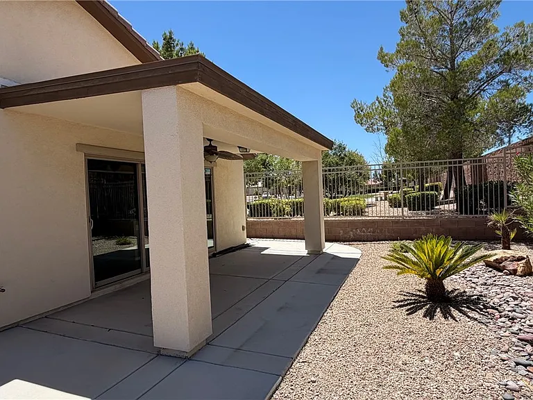 3752 Citrus Heights Ave — Photo 35