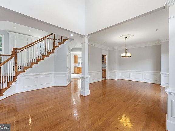5th image of 101 Jersey Ln