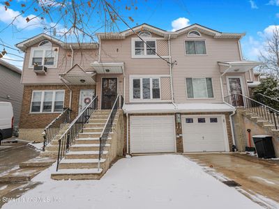 780 Barlow Ave, Staten Island, NY, 10312