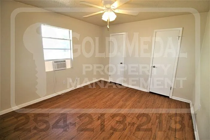 930 J R Ct — Photo 5