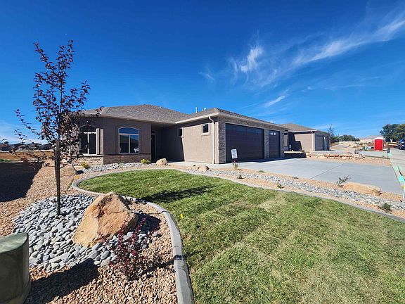 2nd image of 687 Strathearn Dr