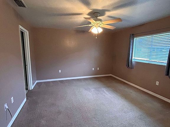 5th image of 513 NE 24th Ave