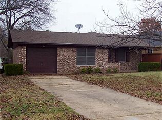 806 W Church St, Grand Prairie, TX 75050