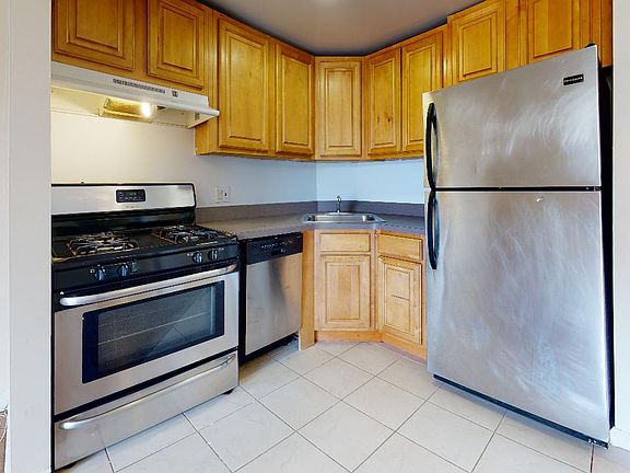 5th image of 10202 Queens Blvd APT 2B