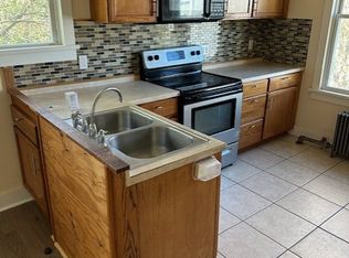 31 Dover St #2R, North Adams, MA 01247
