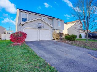 5701 Canal Bridge Dr, Canal Winchester, OH 43110