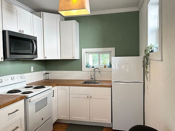 3rd image of 419 N F St #2