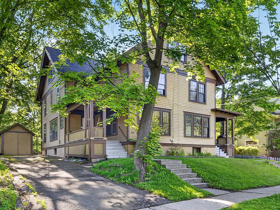 305 Wyckoff Ave