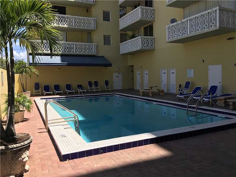 2nd image of 1020 Meridian Ave APT 815