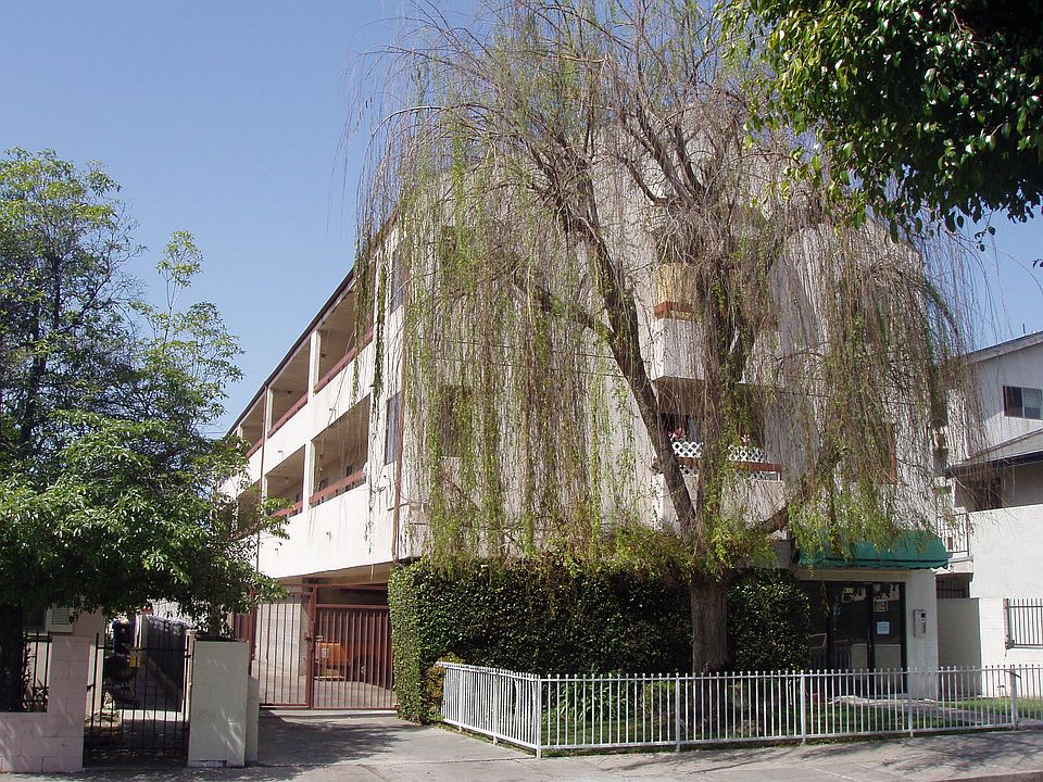1st image of 617 N Harvard Blvd APT 203