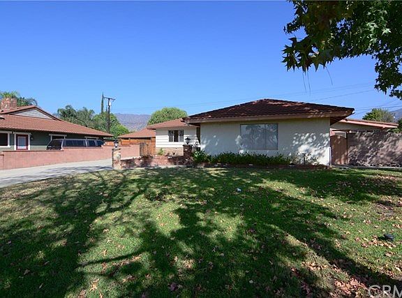 3rd image of 1147 La Flora Ln