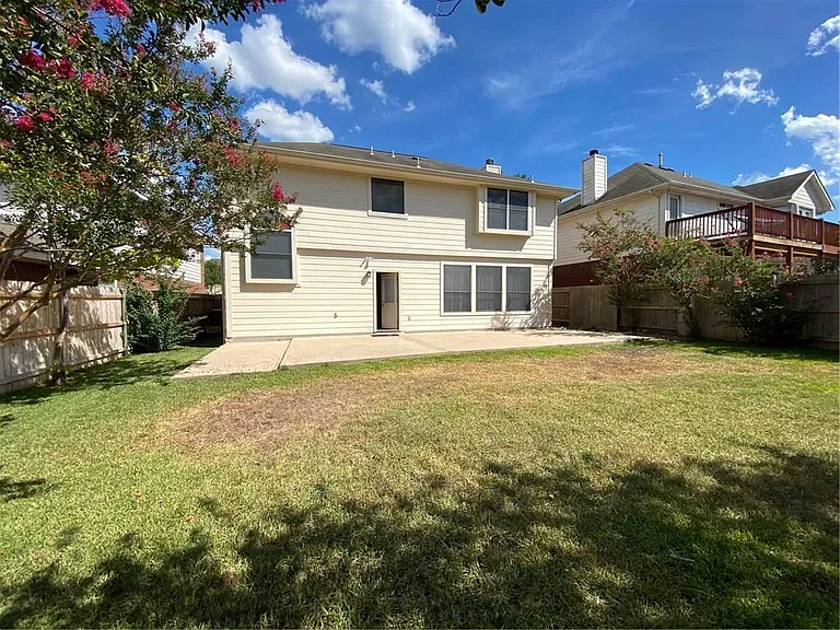 8811 Glen Canyon Dr — Photo 26