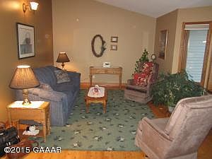 4th image of 3848 39th Ave NE