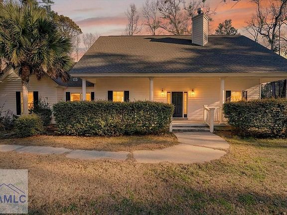 2nd image of 1047 Juniper Ln SW