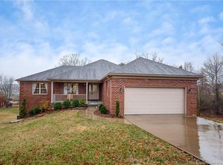 1207 Woodland Trce, Memphis, IN
