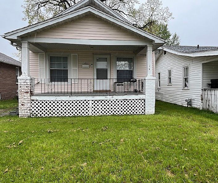 1st image of 1329 E Riverside Ave