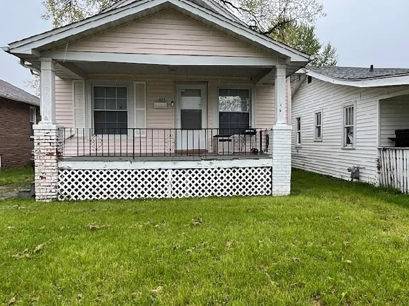1329 E Riverside Ave, Decatur, IL 62521