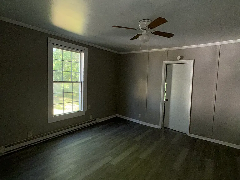 1413 Ware Ave — Photo 3