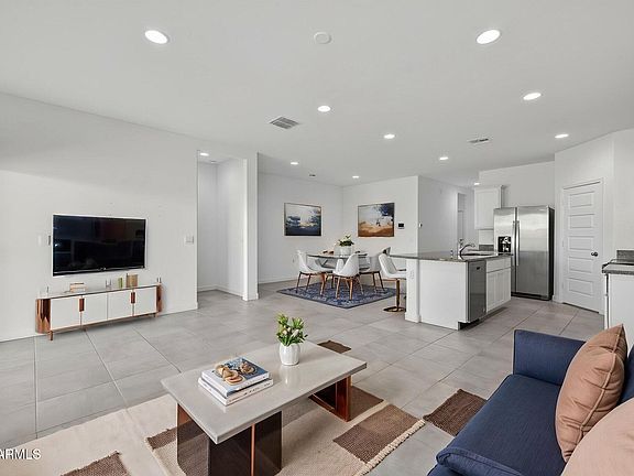 5th image of 2432 W Shanley Avenue