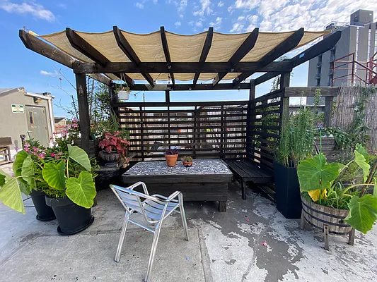 Rented by City Vista Inc | media 57