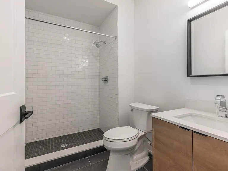 1525 Ridge Ave #301 — Photo 18