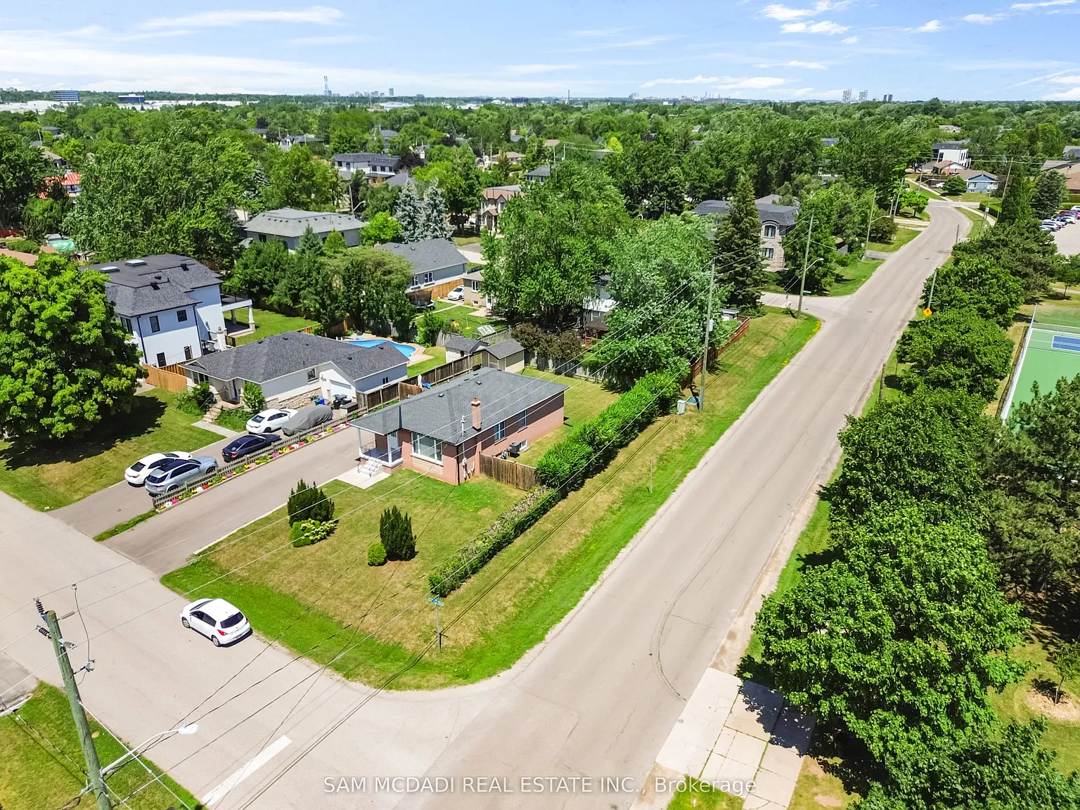 3 bed, $2,750 — Photo 2