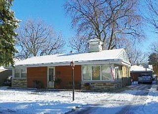 1st image of 9841 S Maplewood Ave