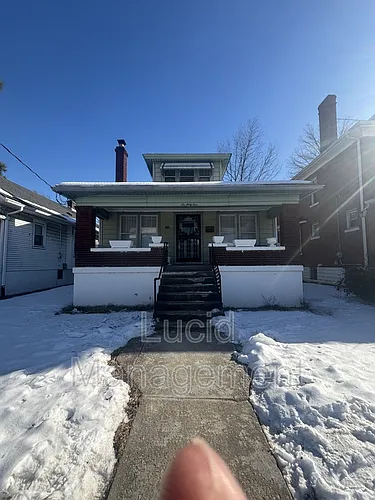 661 Cecil Ave Photo 1