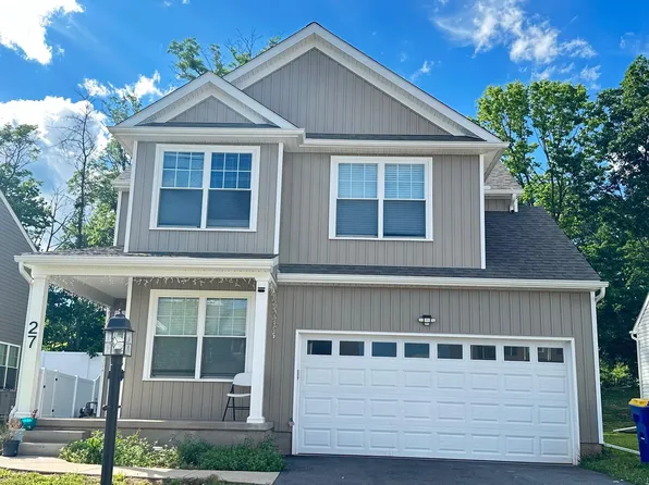 27 Eli Dr, York, PA 17404