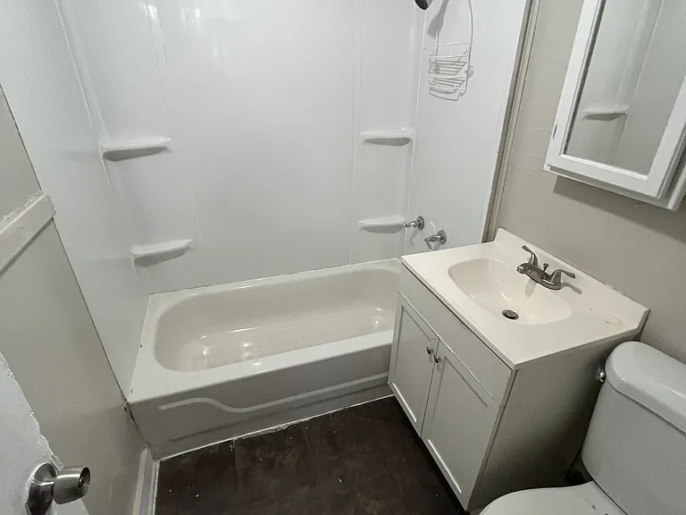 1822 Melrose Ave NW — Photo 10