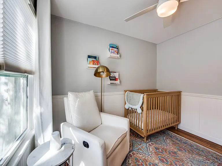 102 Wellesley Blvd — Photo 11