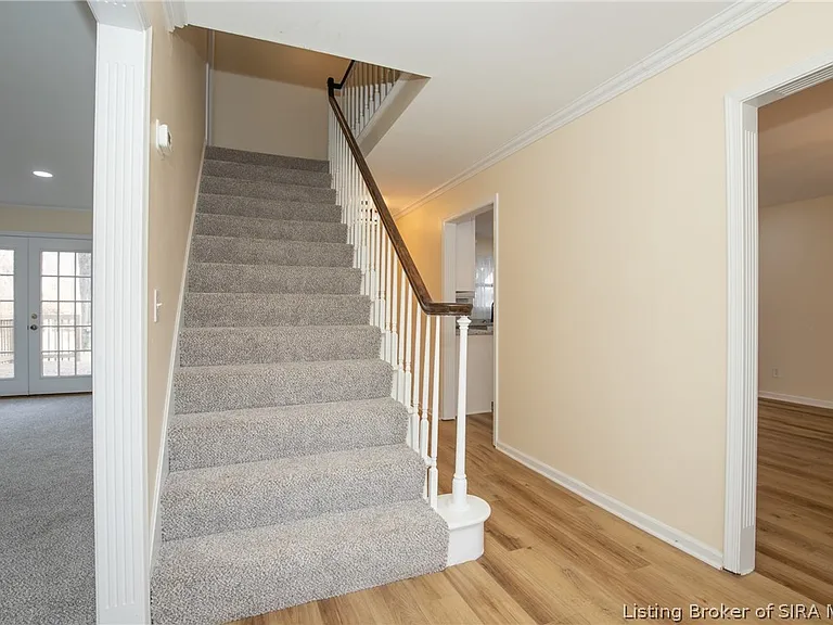 2413 Saint Andrews Rd — Photo 6