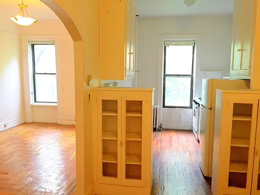 Rented by Rapid Realty Cobble Hill | media 44