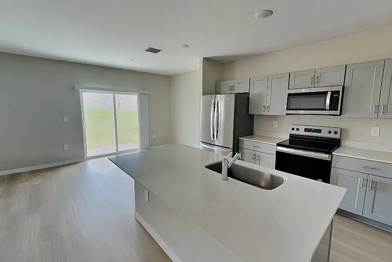 4075 Gardenia Ave — Photo 5