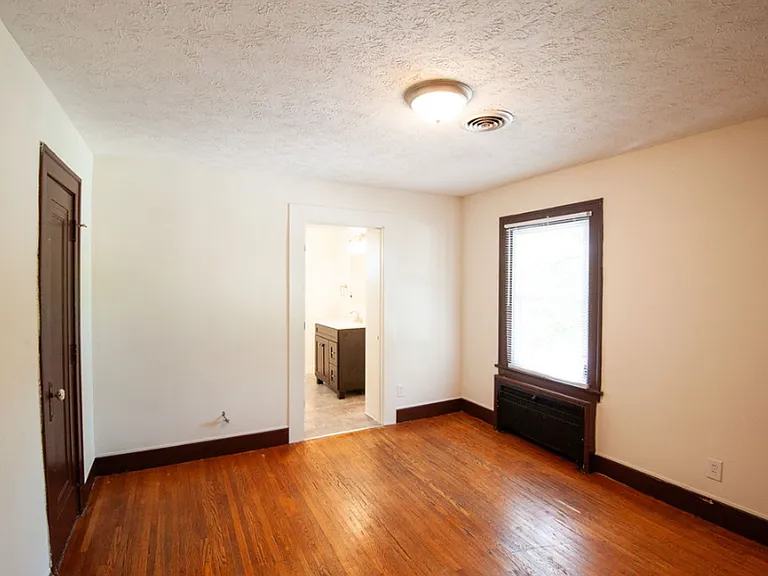 706 N Washington St — Photo 19