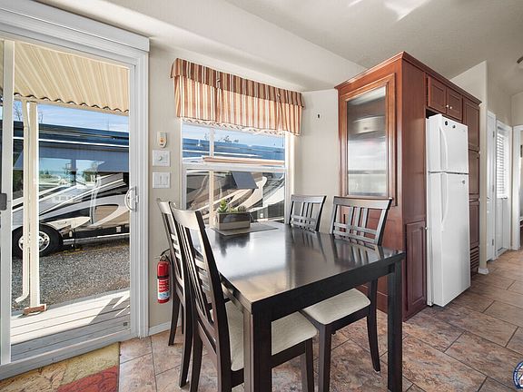 3rd image of 1589 Drew Rd #97