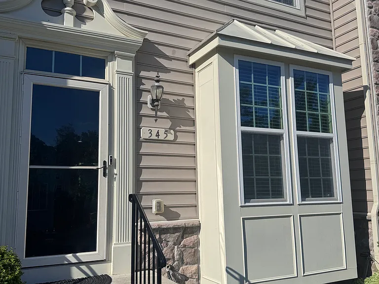 345 Cherrystone Ct — Photo 1