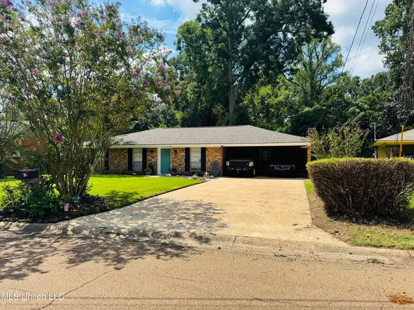 32 Pecanway Dr, Natchez, MS 39120