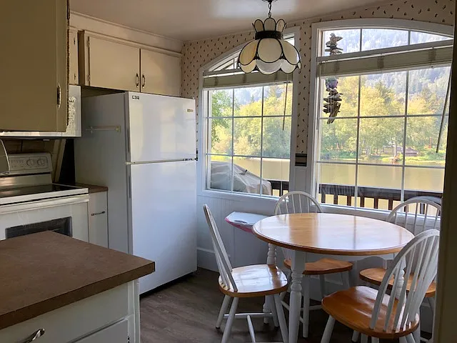 615 Cain Lake Rd — Photo 10