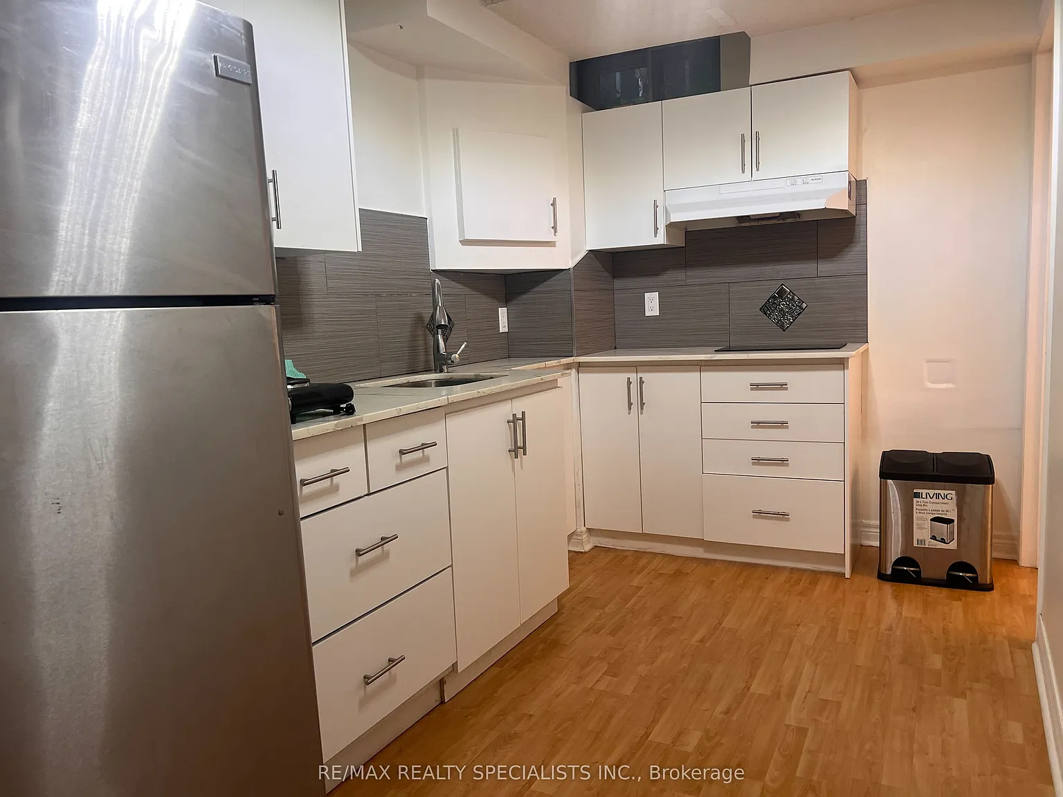 1 bed, $1,400 — Photo 2