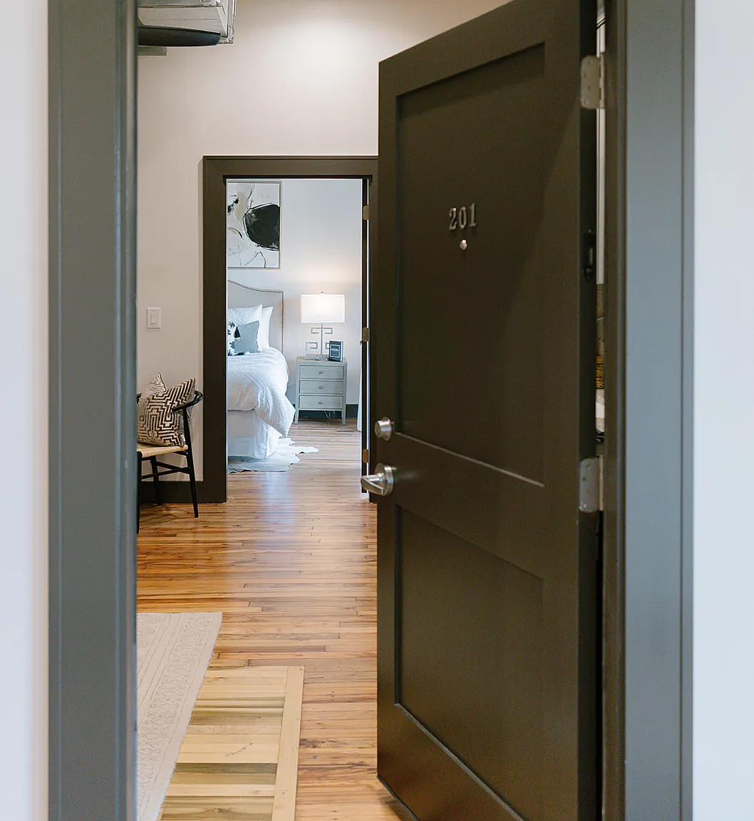 Studio, $1,900 — Photo 1