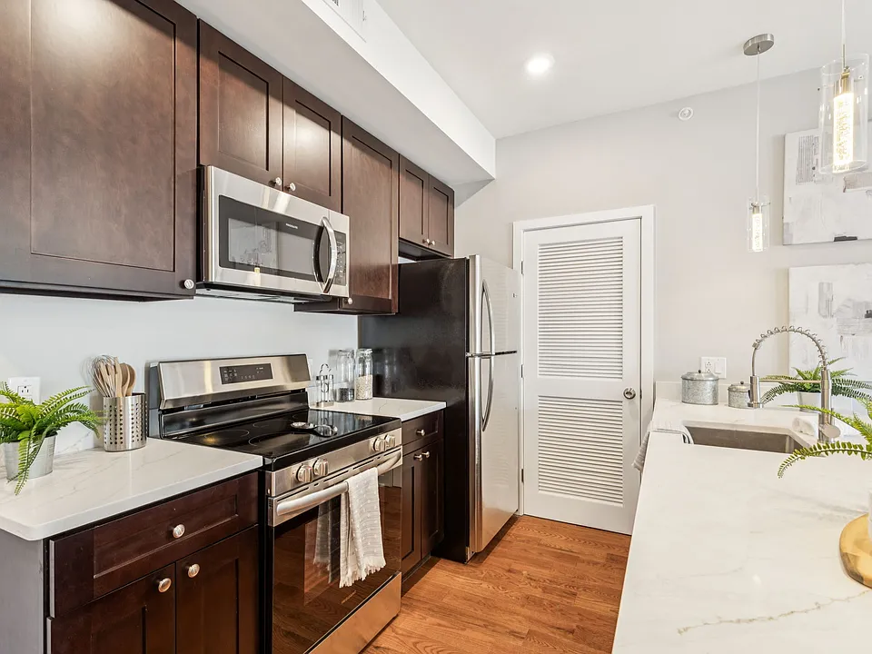 203 Haverford Ave #308