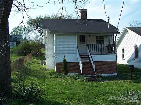 1st image of 910 1st Ave